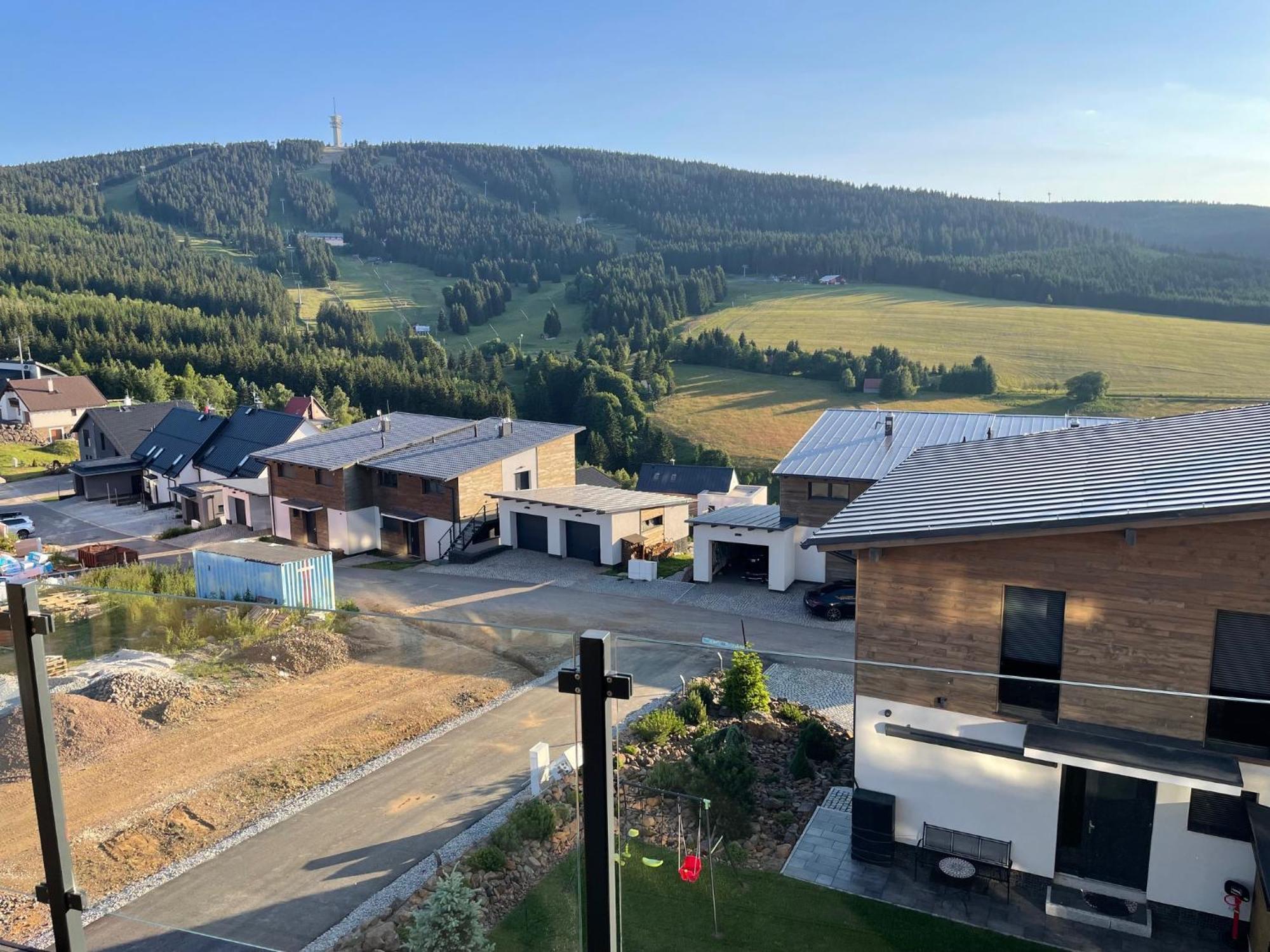 Apartmany Horizont Loučná pod Klínovcem Exterior foto